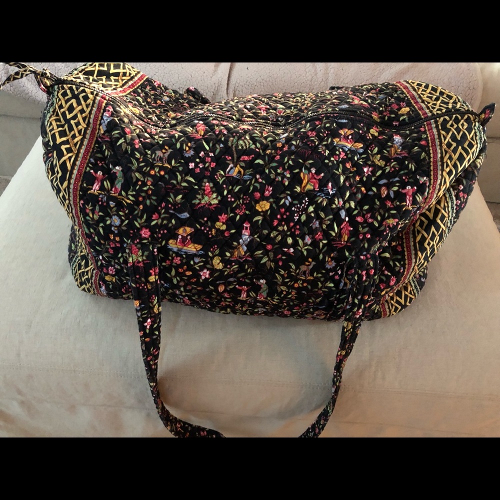 Vera Bradley XLarge “Retired Ming”